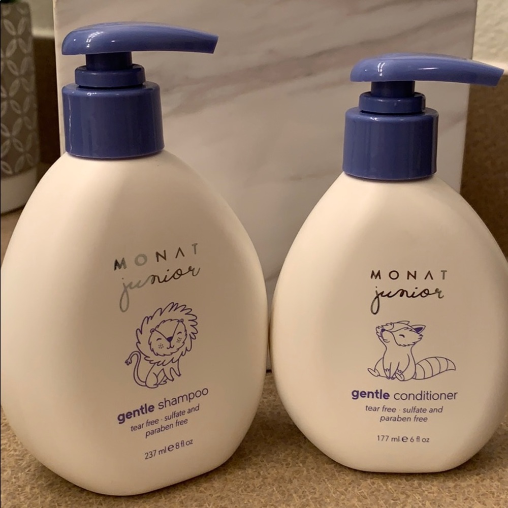 Kids shampoo & conditioner: NEVER OPENED.
